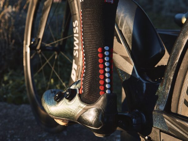 Meia de Compressão para Bike V4.0 (cano médio)